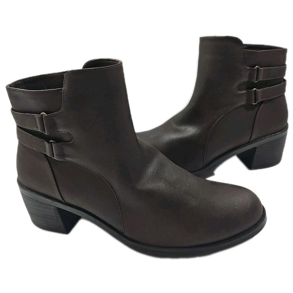 Easy Street ~Woman Size 9.5M~ Brown Matte Murphy Ankle Boots NWOB.